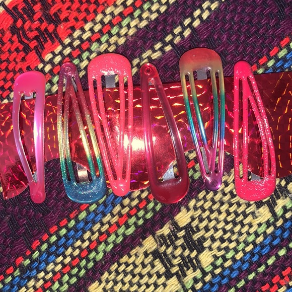 🌻 (5 items for $15)Red Mustang Lot~ a little weird but in a good way (I think?) - Picture 14 of 16